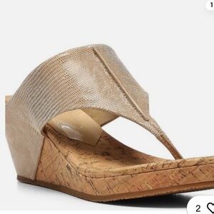 Donald Pliner Women's Gil cork leather upper Wedges, size 8